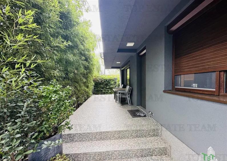 Vila senzationala, renovata recent, 145 mp construiti, 262 m - 3