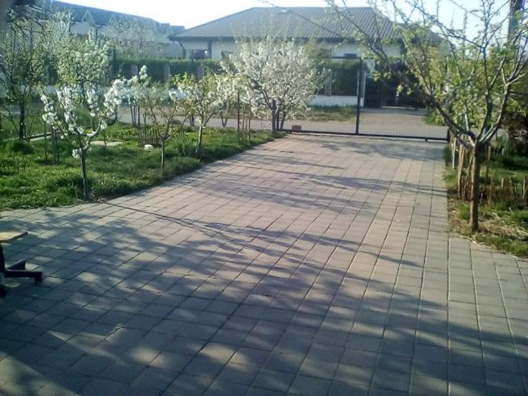 Închiriez garsonieră parter, împreuna cu 2000m teren in fata - 6