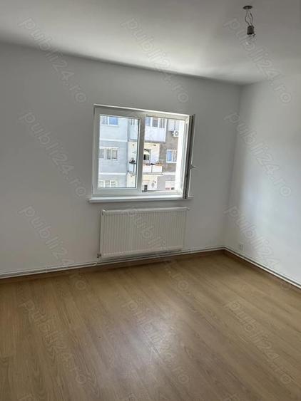Apartament de vanzare cu 4 camere - 2