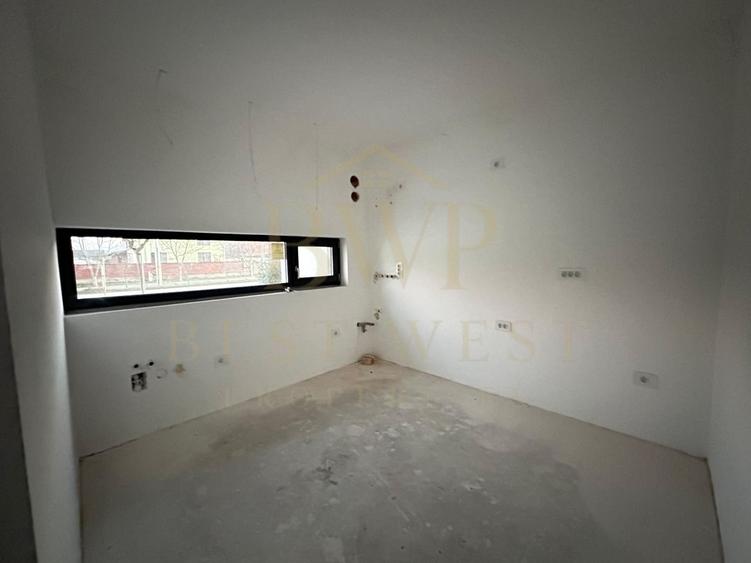 Duplex 1/2, 4 camere, 3 băi, la strada principală Mosnita Veche - 18