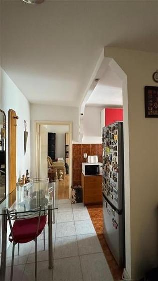 Apartament 3 camere decomandat etajul 1 Astra - 9