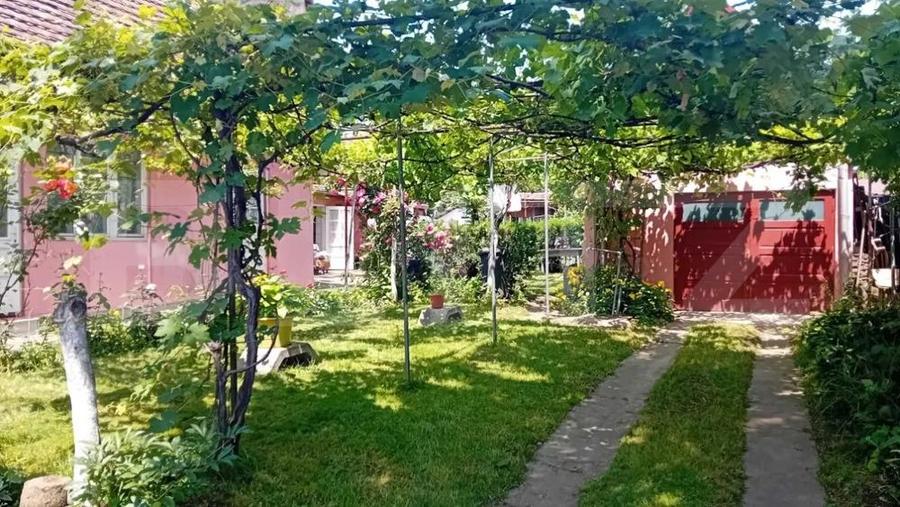 Casa cu 4 camere, 140 mp, teren 450 mp, oras Blaj - 9