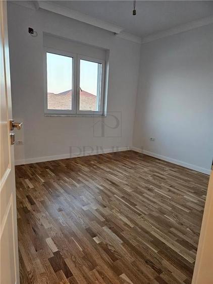 Duplex superb - perete dublu - aproape de M CITY - toate utilitatile. - 22