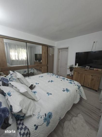 Casă cu 4 camere cu Teren 800 Mp în Ferneziu