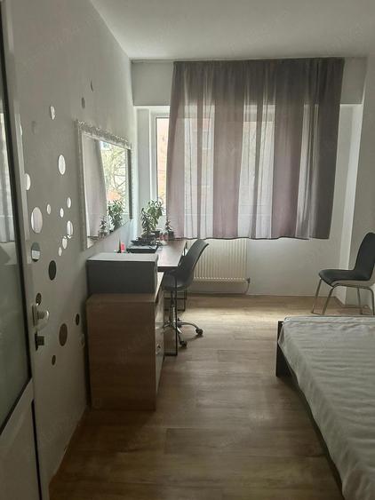 Dau in chirie apartament 3 camere, B-dul Traian - 7