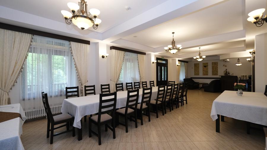 Vanzare pensiune noua complet functionala superba Prahova padure priveliste - 19