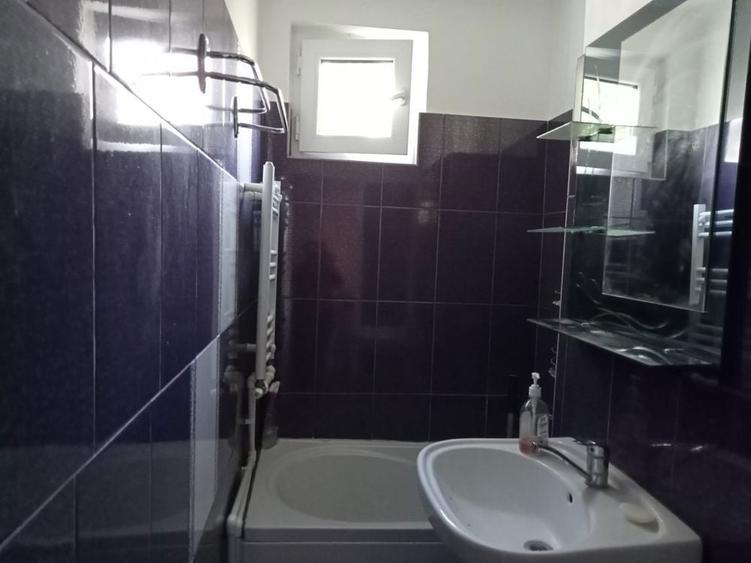 Vand apartament 2 camere semidecomandat Galati - 2