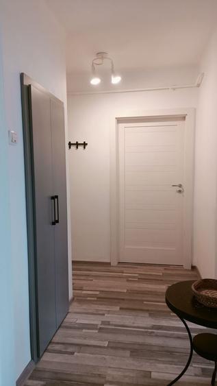 Apartament de închiriat – 3 camere, Piața Mihai Viteazu - 9