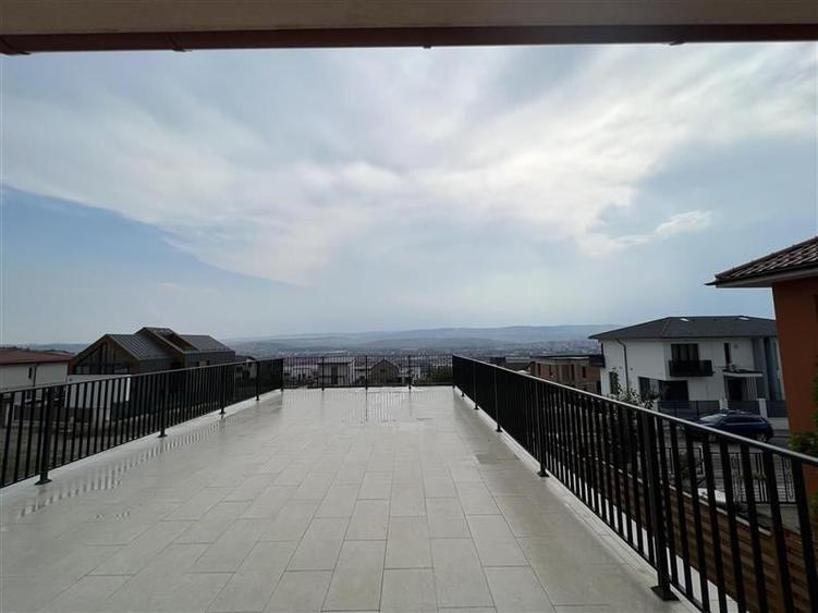 Casa noua,Mobilata,Utilata zona Voronet cu panorama spre oras - 2