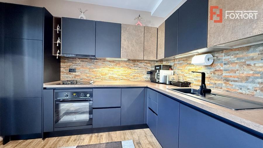 Duplex de vanzare, 3 camere + garaj - toate utilitatile - Dumbravita - 14