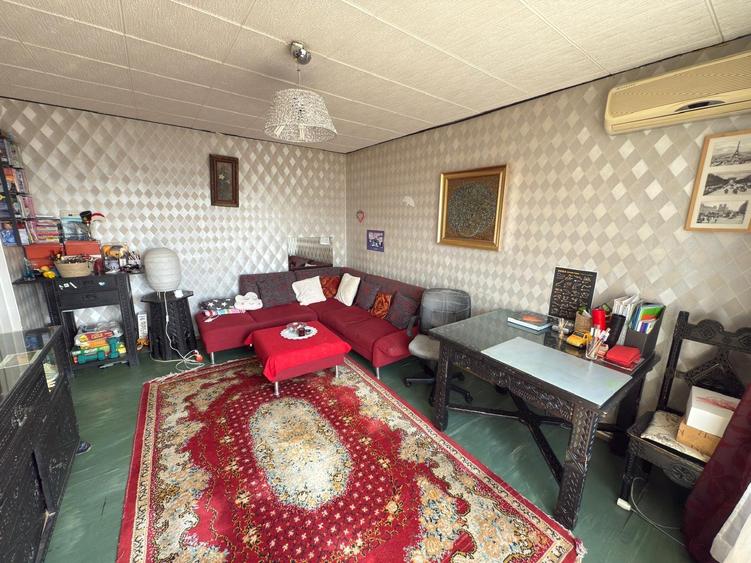 Apartament 4 camere, Ozana, langa scoala nr.116, doua bai, boxa in acte. - 12