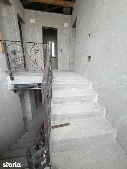 Casa cu Mansarda la gri, 4 camere, 176mp+ 500 mp teren, Bordei - 13