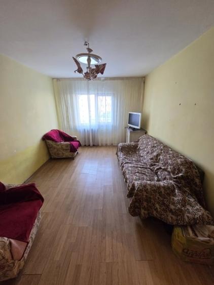 Dacia - Bulevard - 3 camere decomandat - liber - geam la baie - 1