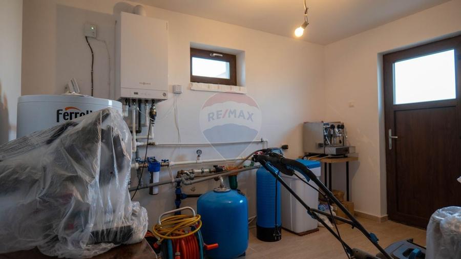 Branesti - vanzare vila deosebita cu 4 camere- Autostrada Soarelui - 17