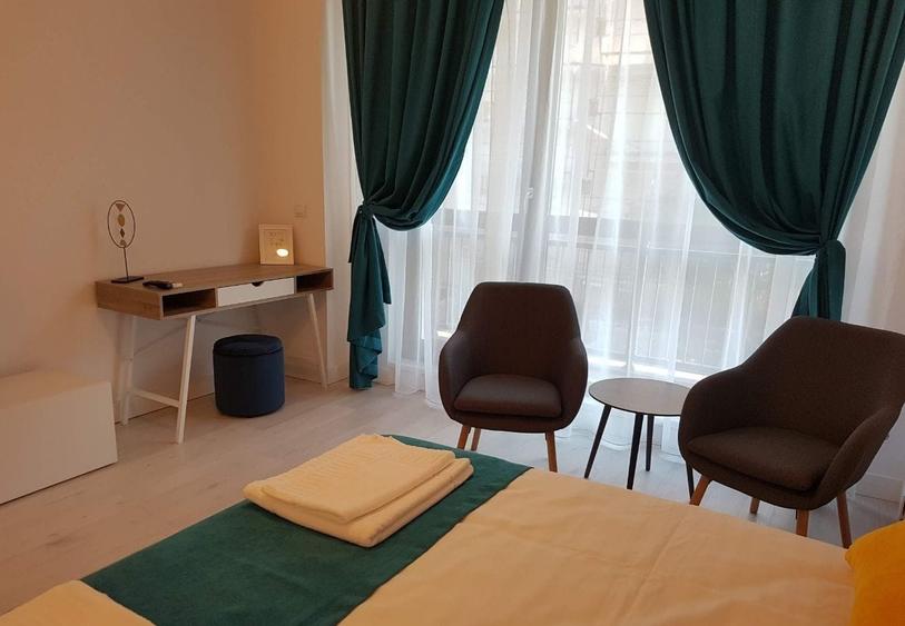 STUDIO MOBILAT + LOC DE PARCARE PROPRIETATE -50 M DE SHUT UP BEACH -MAMAIA NORD - 13