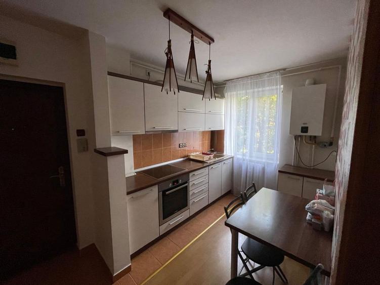 Inchiriez apartament cu doua camere - 2