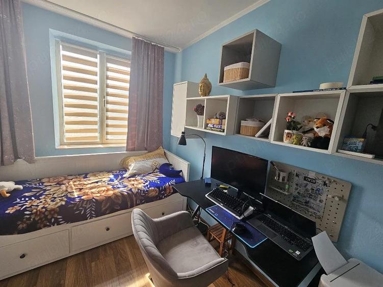 Apartament 3 camere et. 2 4 Craiovei - 1