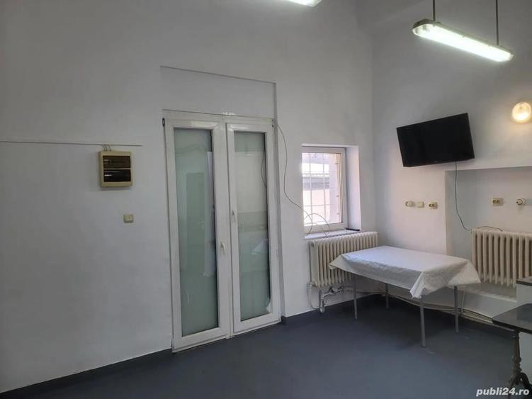 Inchiriez apartament 2 camere + 2 bai pentru muncitori, (maxim 10 persoane ) in zona ultracentrala, - 17