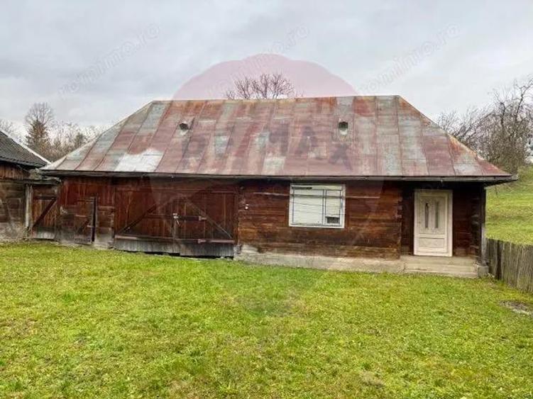 Casa traditionala+anexe gospodaresti in Giulesti Maramures - 5
