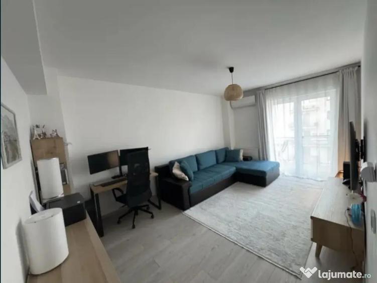 Apartament 2 camere, decomandat - zona Tractorul - 1