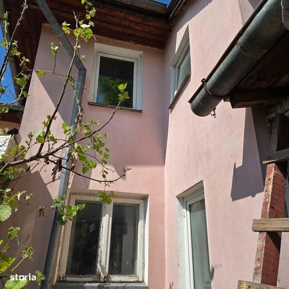 Casa de vanzare individuala la lac | 4 camere Sector 2 - teren 310mp - 15