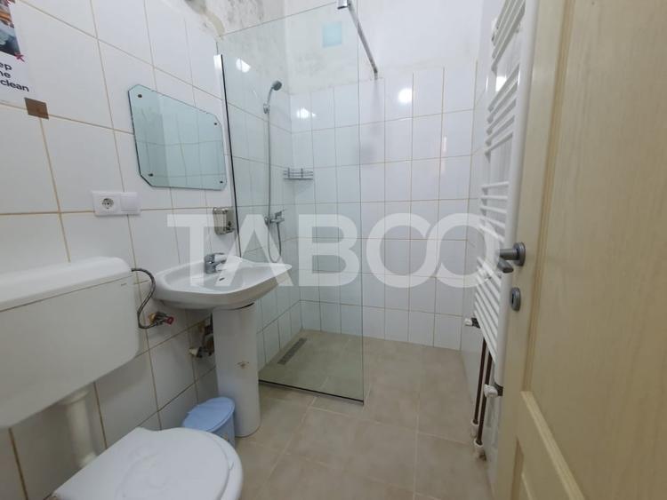 Casa de inchiriat zona Centrala 6 camere se inchiriaza si la muncitori - 8