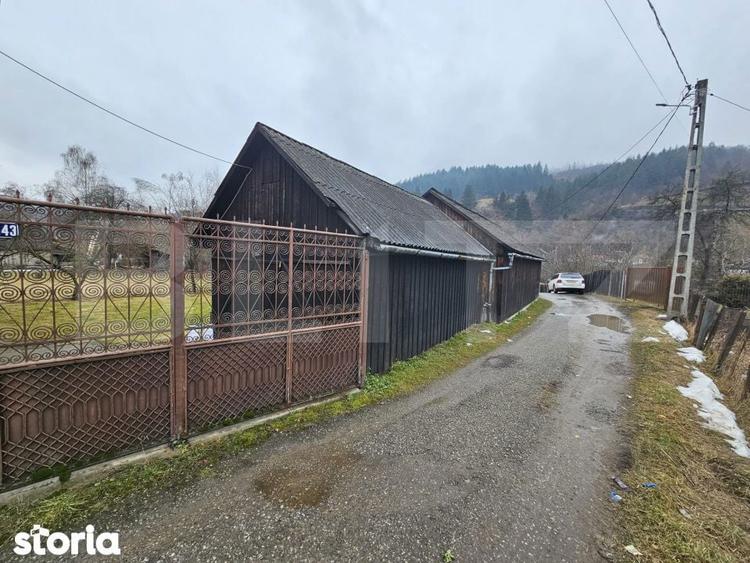 Casa spatioasa cu priveliste spre munte, in Gura Rosiei Rosia Mont - 13