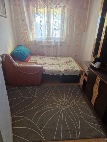 Apartament 3 camere zona Industriala , etaj 4 cu sarpanta ,decomandat - 4
