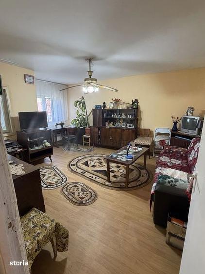 Vand Apartament cu 2 camere - 3