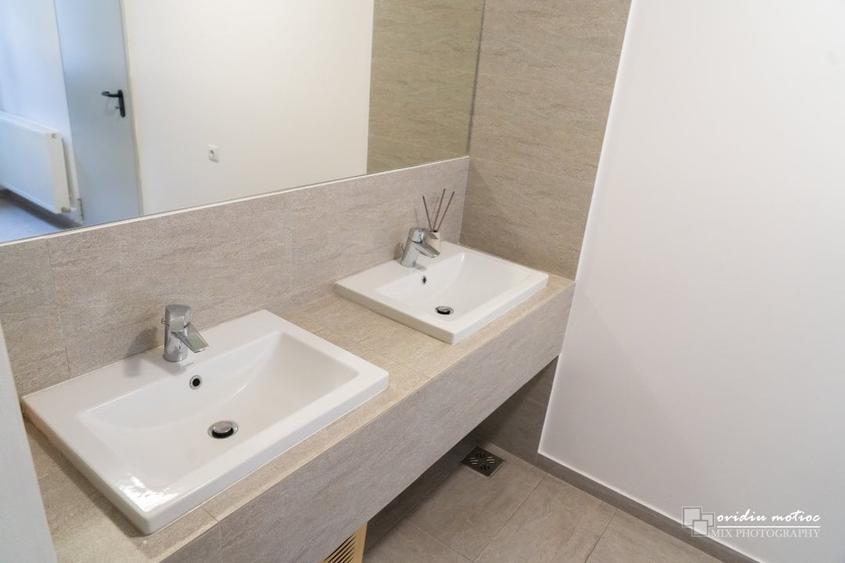 Birouri sau showroom aproape de aeroport - 9