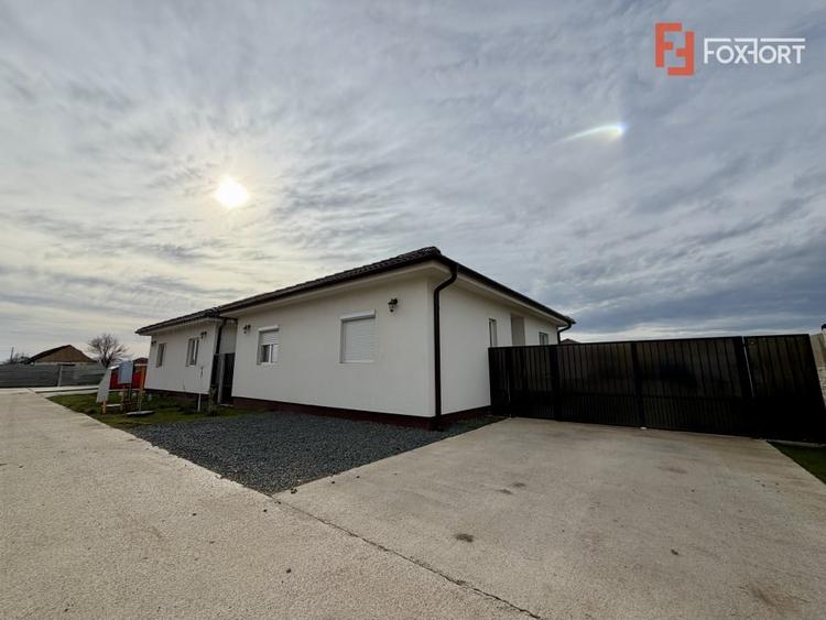 Casa individuala cu 3 camere pe parter - predare la cheie - in Sanandrei - 1