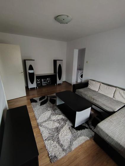 Vand Apartament 2 camere, centrul Civic 2 - 5