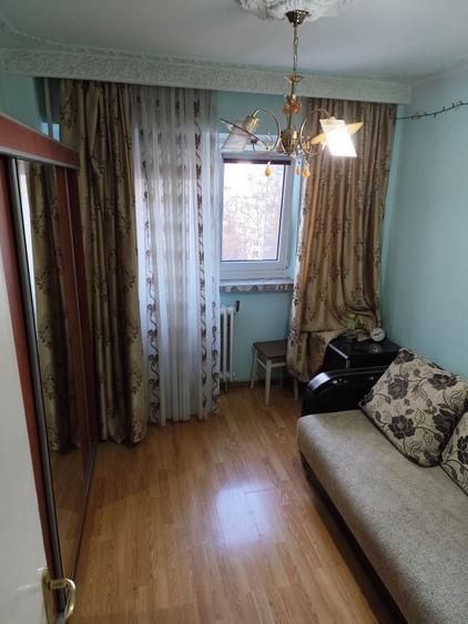 Inchiriez apartament 3 camere - 5