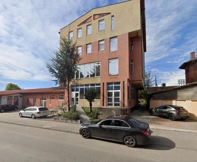 Spa?iu comercial de inchiriat in Curtea de Arge?. - 2