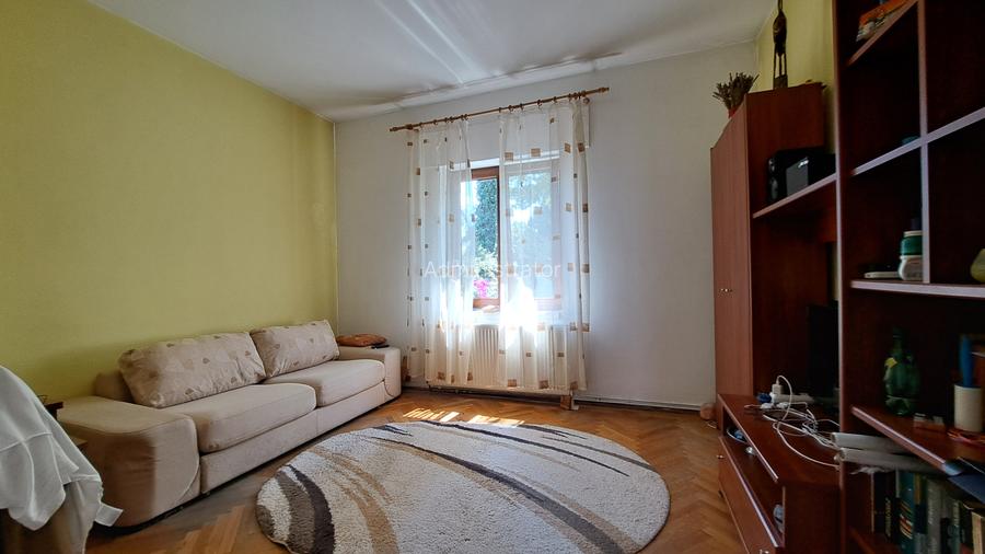 APARTAMENT 2 CAMERE IN BLOC DE 2 ETAJE APARTAMENT 2 CAMERE IN BLOC DE 2 ETAJE