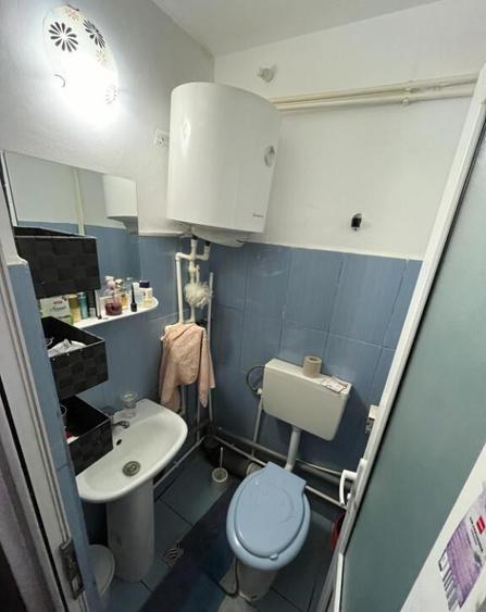 Garsoniera str Alunisului etajul 4 din 4 - 1