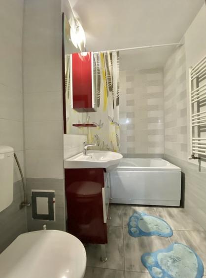 Apartament cu 3 camere de inchiriat in zona Faleza Nord - 8