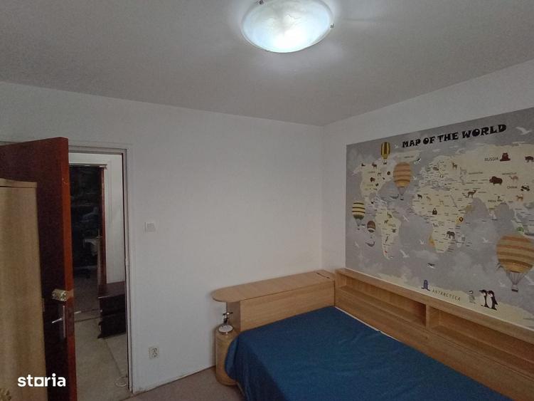 Apartament cu 3 camere în Berceni