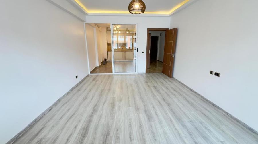 Apartament 3 camere de inchiriat Isaran, Tractorul - 2