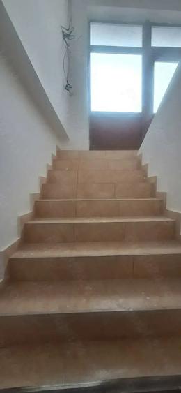 Inchiriez spa?iu comercial ultracentral str. Cuza Voda - 2