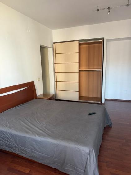 Apartament cu 4 camere decomandat, mobilat în Aviației