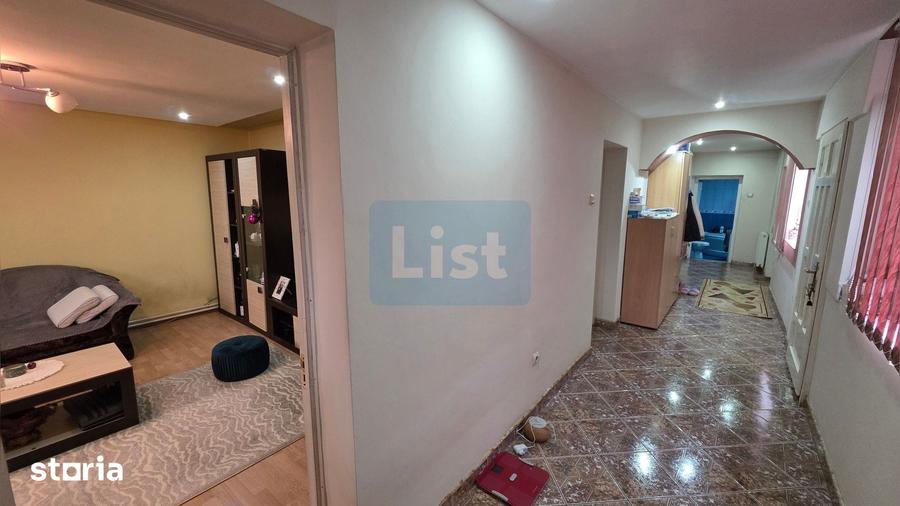 Casă cu 3 camere cu Canalizare în Schela