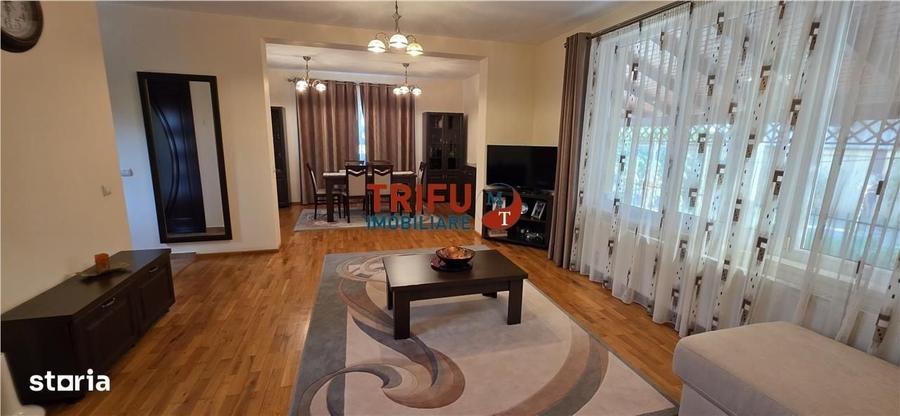 Casă cu 4 camere în Central
