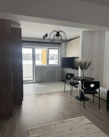 Apartament cu 2 camere semidecomandat în Exterior Vest