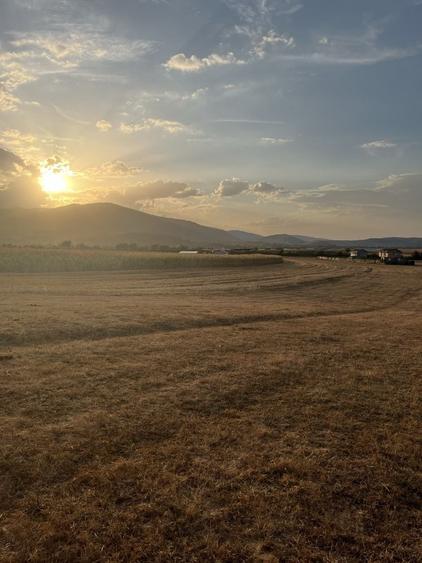 Teren de 2812 mp, în Gura Râului