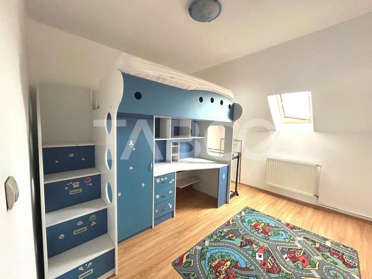Apartament cu 3 camere semidecomandat, mobilat în Terezian