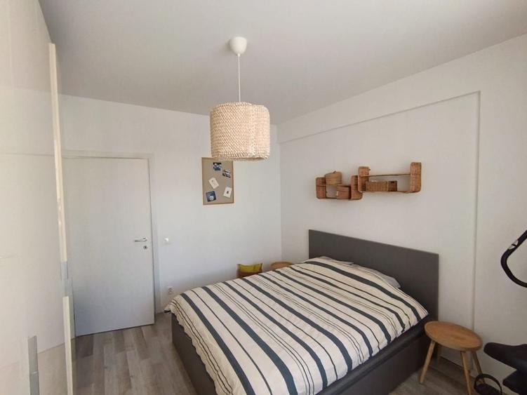 Apartament cu 2 camere decomandat în Valea Ialomiței