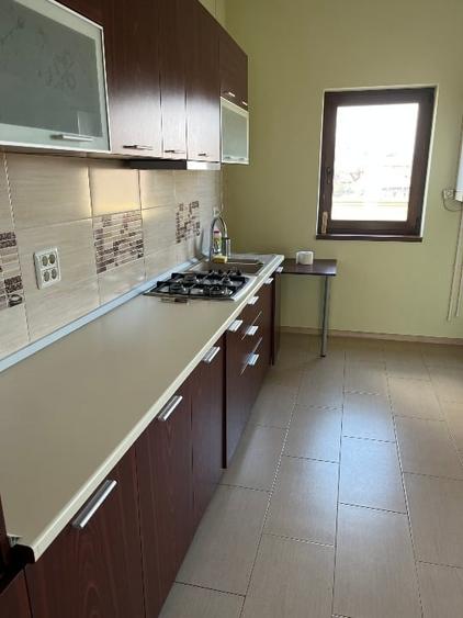 Casă cu 5 camere cu Canalizare în Dacia
