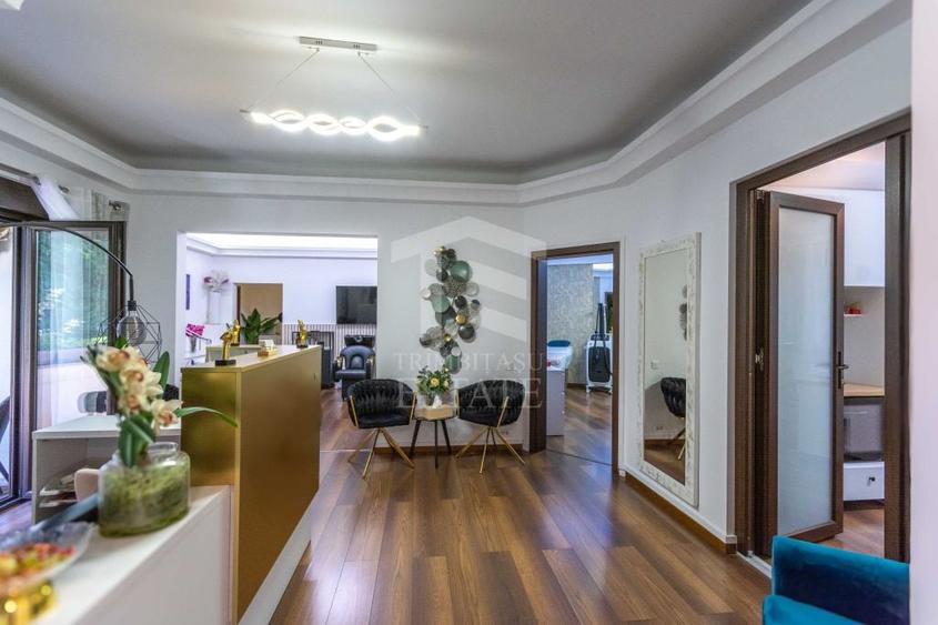 Apartament cu 5 camere semidecomandat în Kiseleff
