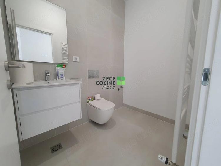 Apartament cu 2 camere nedecomandat în Baza 3